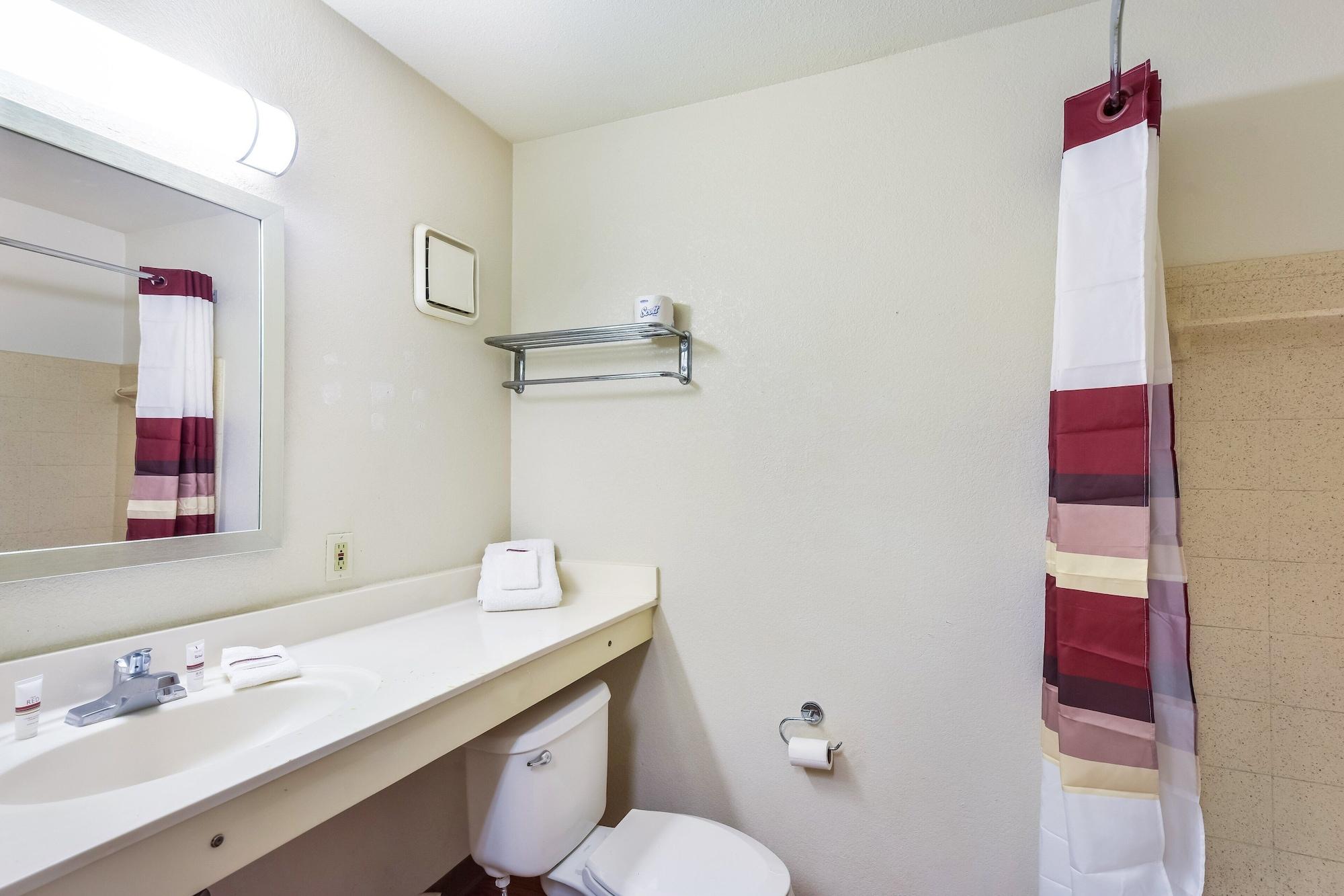 Motel Hometowne By Red Roof Dallas - North - Tollway